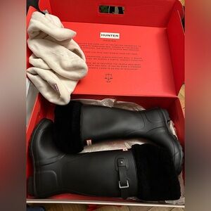 Hunter rain boots with winter liners - brand new in box!